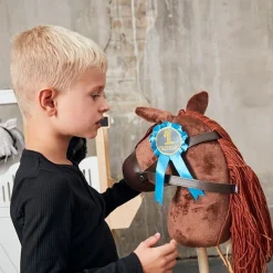 By Astrup Rozetten Voor Stokpaarden