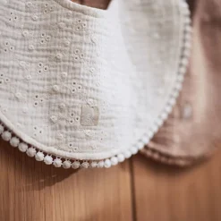 Jollein Slabbetje Rond Embroidery Ivory