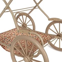 Konges Slojd Poppenwagen Marguerit Berry