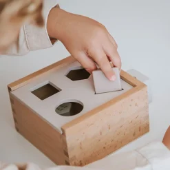 Label Label Vormendoos Nougat