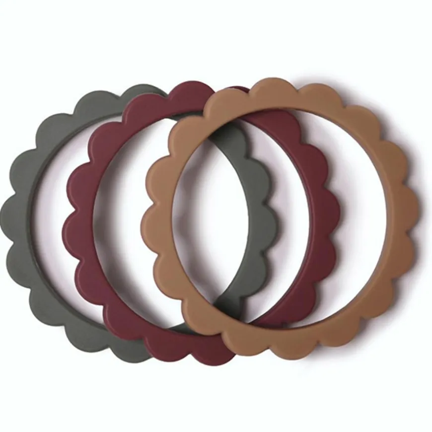 Mushie Flower Bijtring Armband Dried Thyme