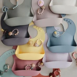 Mushie Silicone Slabbetje Peach Terrazzo